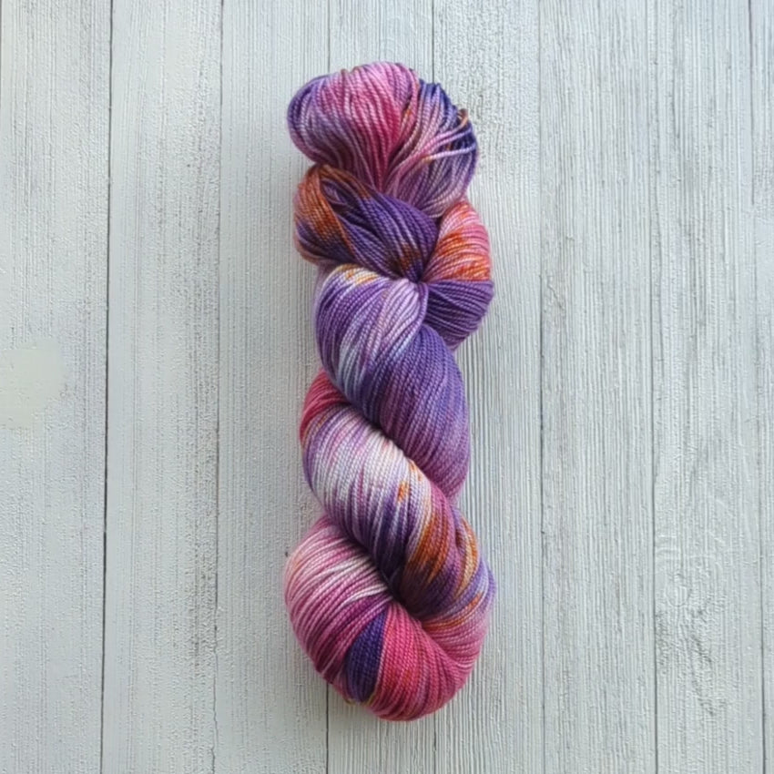 Amethyst - Hand-dyed Yarn, Bulky Yarn, Chunky Yarn, Wool Yarn - Light  Purple - Single Ply - SW Merino / Nylon - 100g — Craftily Dyed Yarn